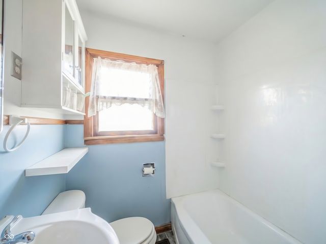 3711 Burton Place, Anderson, IN 46013