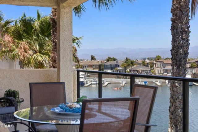 1808 Emerald Isle Way, Oxnard, CA 93035