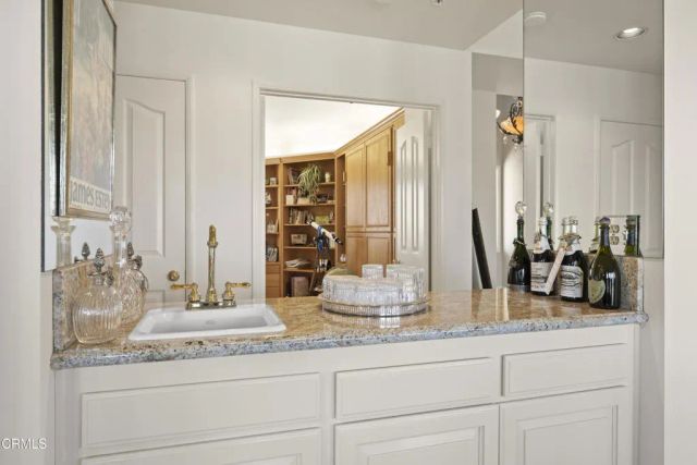 1808 Emerald Isle Way, Oxnard, CA 93035