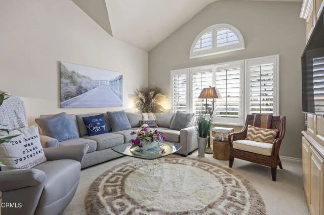 1808 Emerald Isle Way, Oxnard, CA 93035
