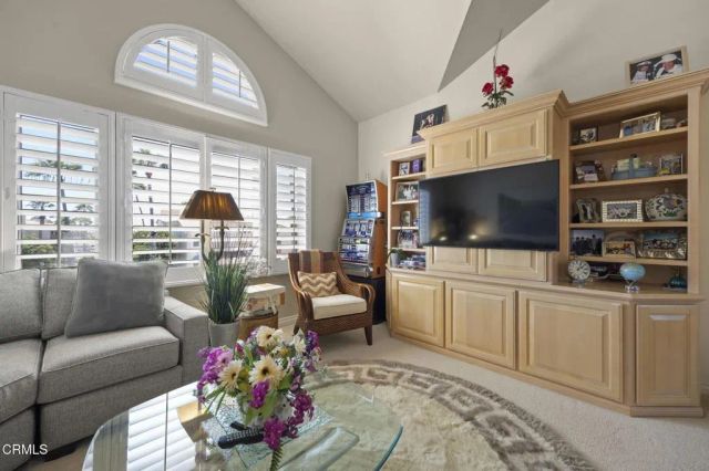 1808 Emerald Isle Way, Oxnard, CA 93035