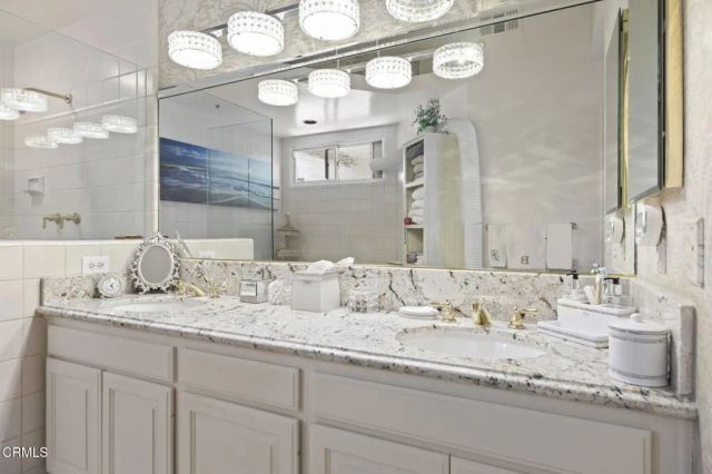 1808 Emerald Isle Way, Oxnard, CA 93035