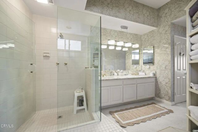 1808 Emerald Isle Way, Oxnard, CA 93035