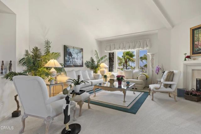 1808 Emerald Isle Way, Oxnard, CA 93035