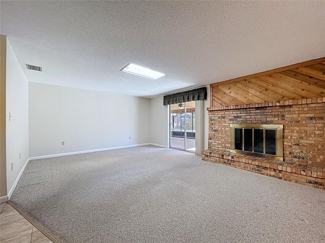 18519 BARTON DRIVE, Lutz, FL 33549