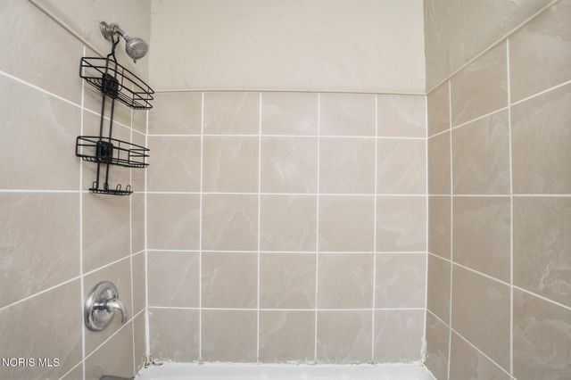 1054 Scott Street, Maumee, OH 43537