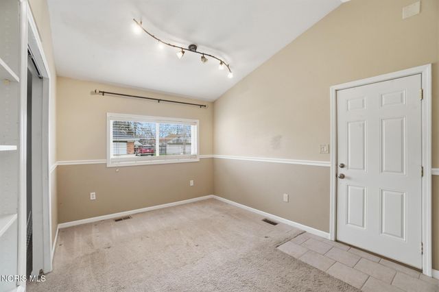 1054 Scott Street, Maumee, OH 43537