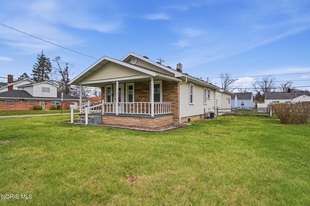 1054 Scott Street, Maumee, OH 43537