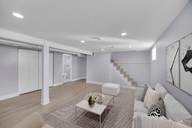 9731 S Ellis Avenue, Chicago, IL 60628