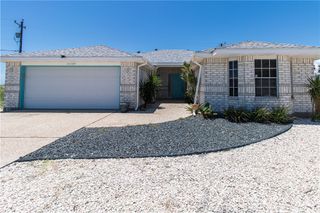 16049 Treebine Dr, Corpus Christi, TX 78418