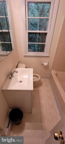 409 N LYNN DR, Wilmington, DE 19809