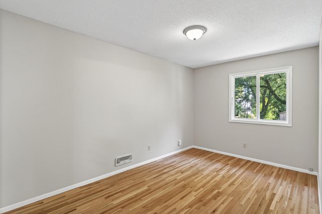 13213 Ferris Avenue, Apple Valley, MN 55124