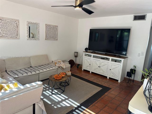 13360 SW 90th Ter A, Miami, FL 33186