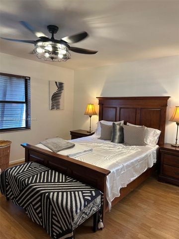 13360 SW 90th Ter A, Miami, FL 33186