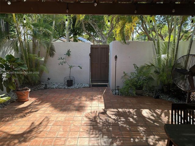 13360 SW 90th Ter A, Miami, FL 33186