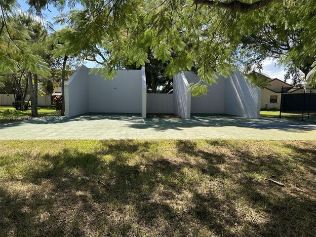 13360 SW 90th Ter A, Miami, FL 33186