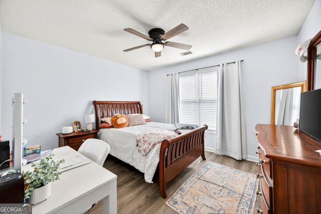 141 Meadow Drive, Forsyth, GA 31029