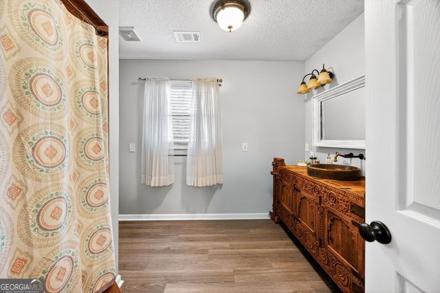 141 Meadow Drive, Forsyth, GA 31029