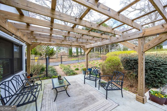 141 Meadow Drive, Forsyth, GA 31029