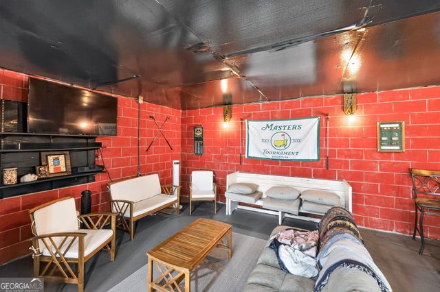 141 Meadow Drive, Forsyth, GA 31029