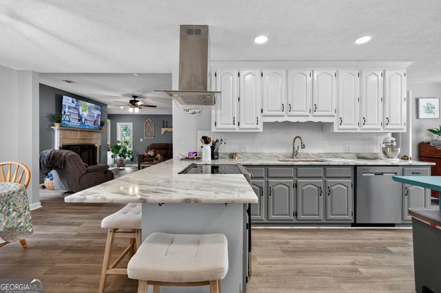 141 Meadow Drive, Forsyth, GA 31029