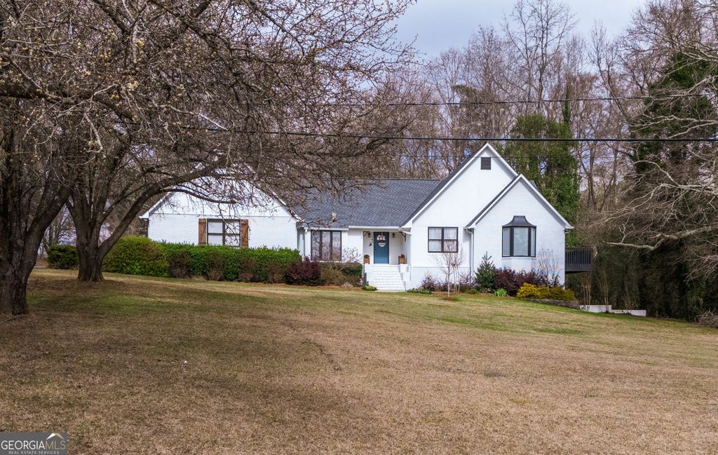 141 Meadow Drive, Forsyth, GA 31029