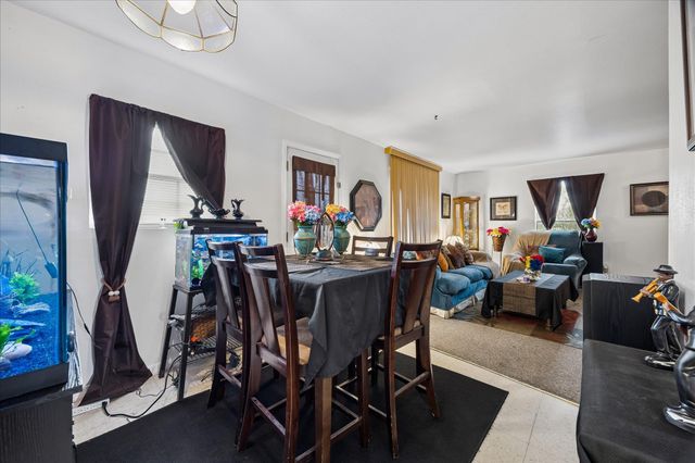 525 Lenora DR, Taylor, TX 76574