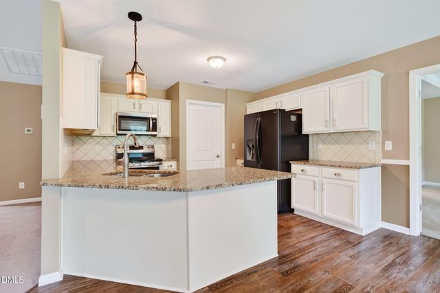 235 Highcroft Circle, Benson, NC 27504