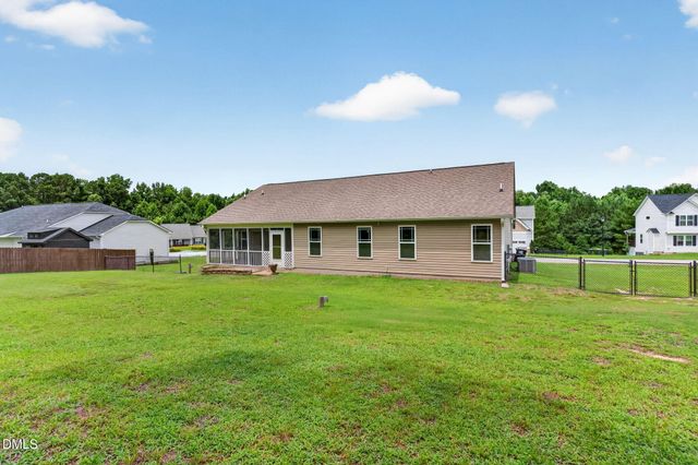 235 Highcroft Circle, Benson, NC 27504