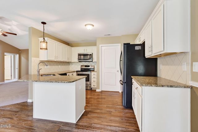 235 Highcroft Circle, Benson, NC 27504