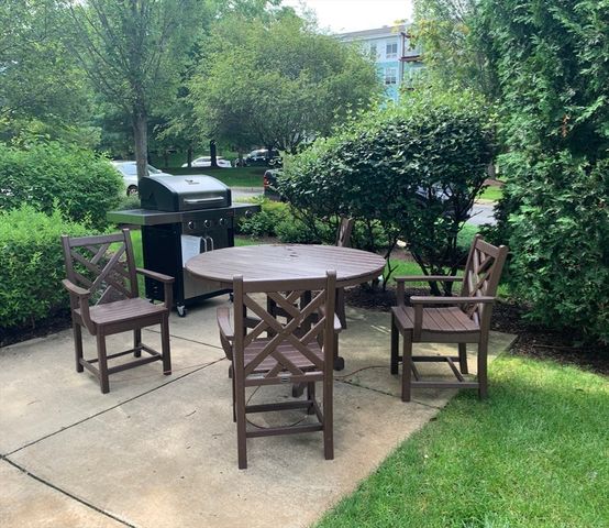 5 Repton Circle 5106, Watertown, MA 02472
