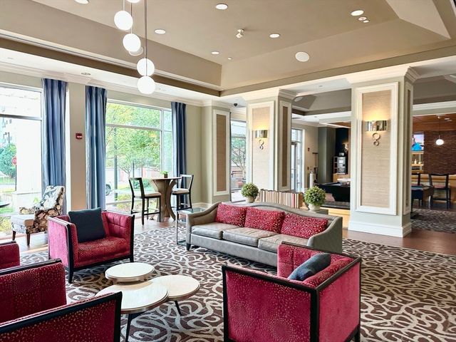 5 Repton Circle 5106, Watertown, MA 02472