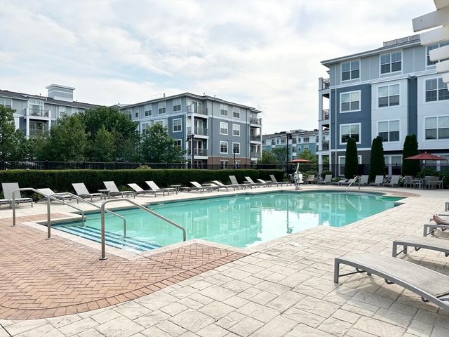 5 Repton Circle 5106, Watertown, MA 02472
