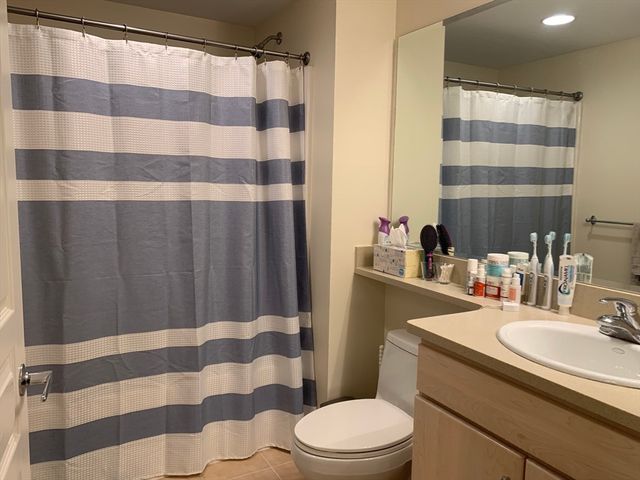 5 Repton Circle 5106, Watertown, MA 02472
