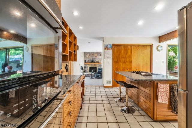 20 Heather Ln, Bernards Twp., NJ 07920