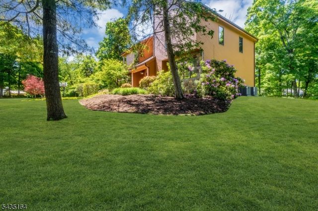 20 Heather Ln, Bernards Twp., NJ 07920