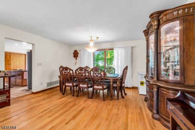 20 Heather Ln, Bernards Twp., NJ 07920
