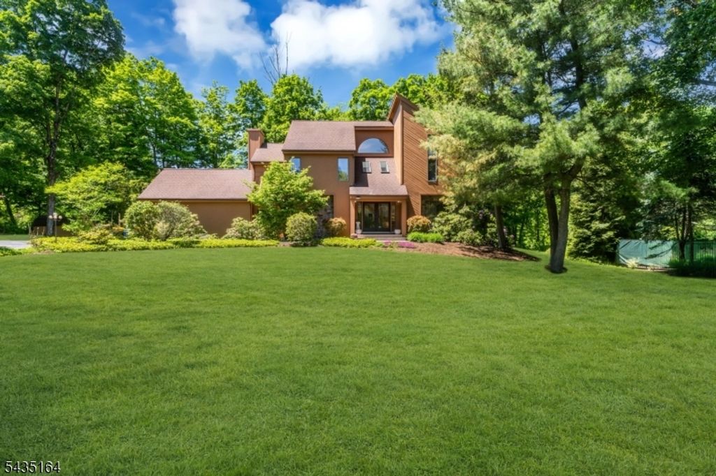 20 Heather Ln, Bernards Twp., NJ 07920