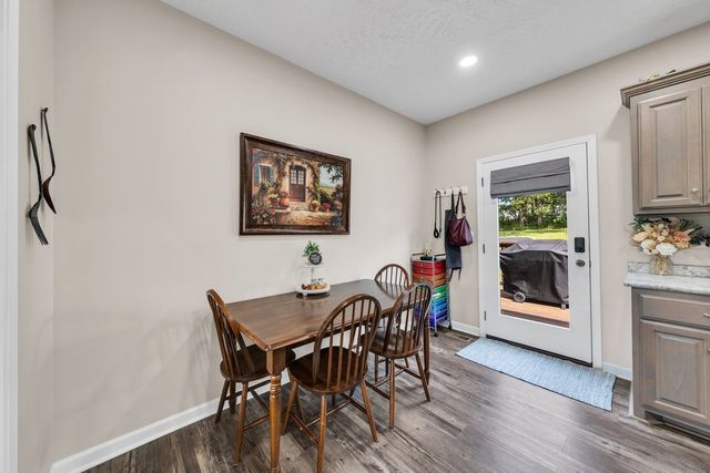 70 Crestview Dr, Winchester, TN 37398