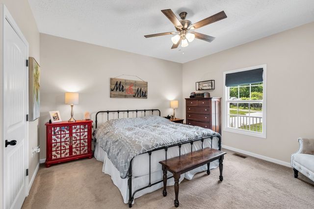 70 Crestview Dr, Winchester, TN 37398