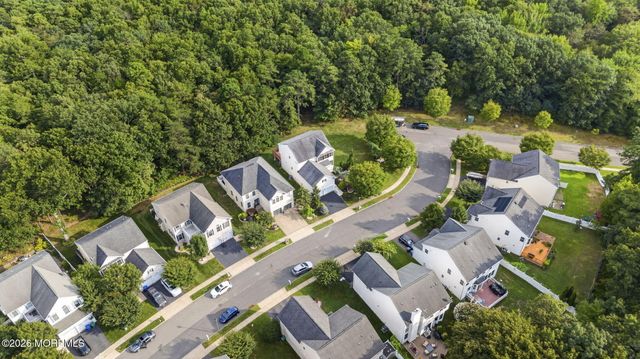 2 Palisades Road, Old Bridge, NJ 08857
