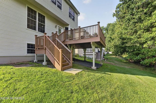 2 Palisades Road, Old Bridge, NJ 08857
