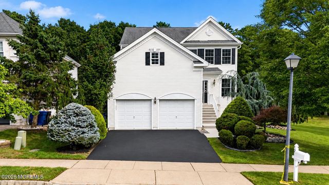 2 Palisades Road, Old Bridge, NJ 08857