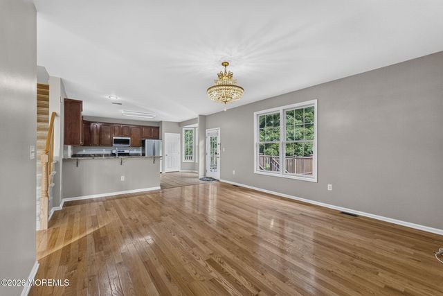 2 Palisades Road, Old Bridge, NJ 08857