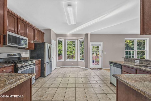 2 Palisades Road, Old Bridge, NJ 08857