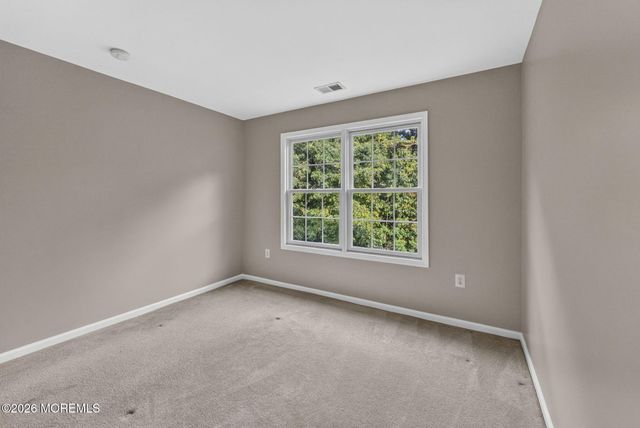 2 Palisades Road, Old Bridge, NJ 08857