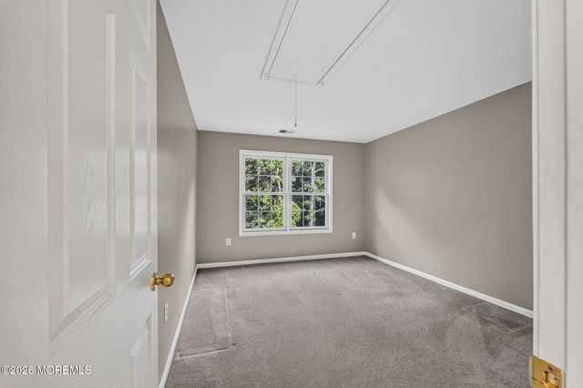 2 Palisades Road, Old Bridge, NJ 08857