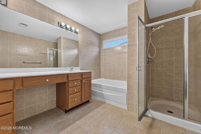 2 Palisades Road, Old Bridge, NJ 08857