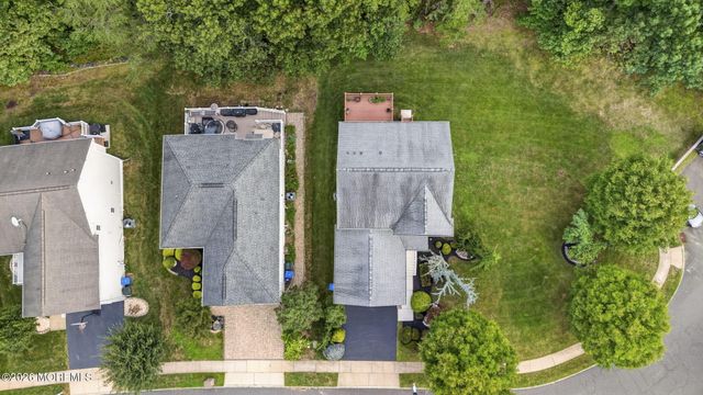 2 Palisades Road, Old Bridge, NJ 08857