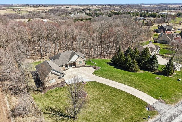 5888 Steeple LANE, West Bend, WI 53090